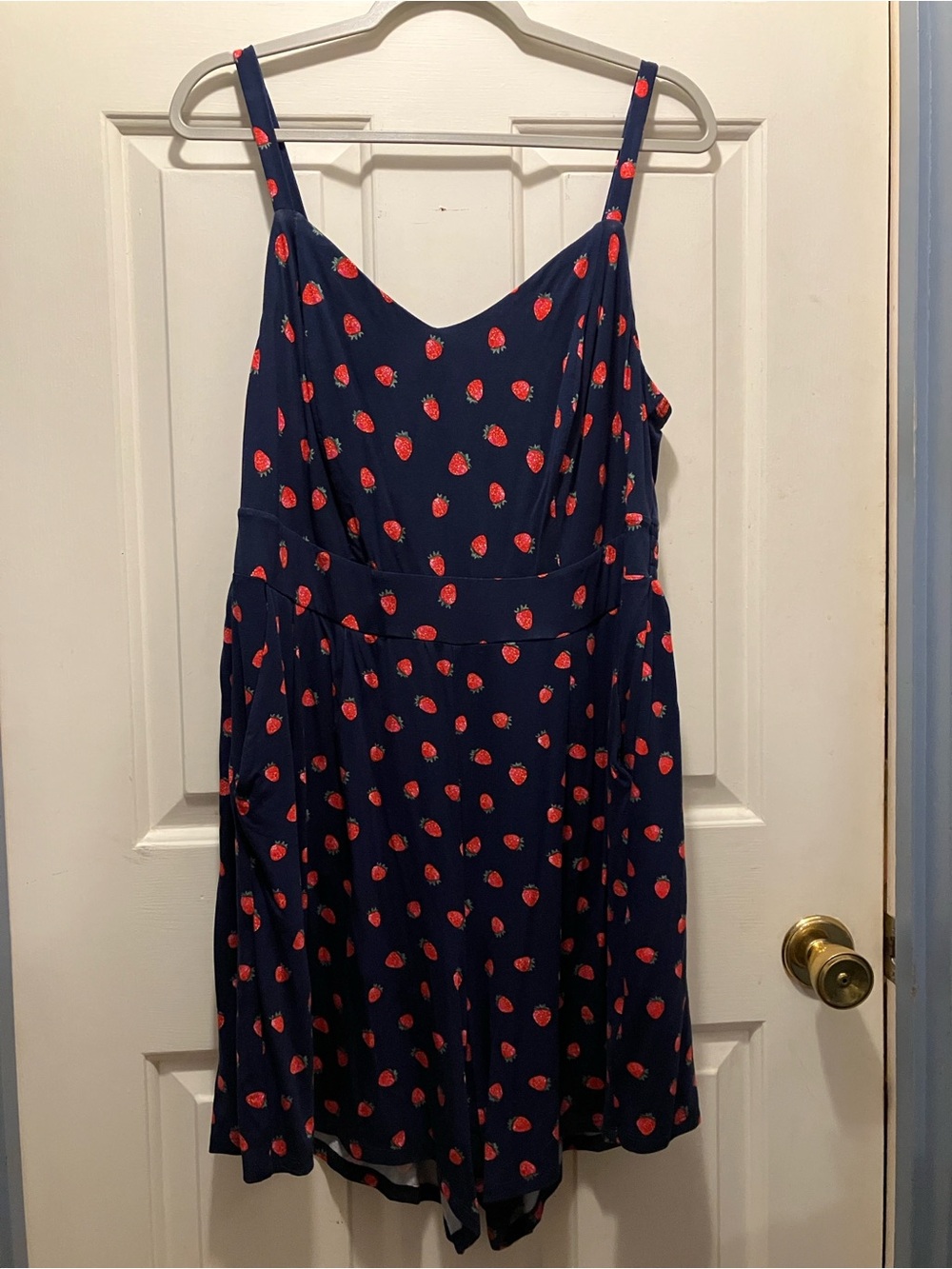 Torrid Size 1 (14-16) Navy Blue Stretch Romper Strawberry Print w Pockets